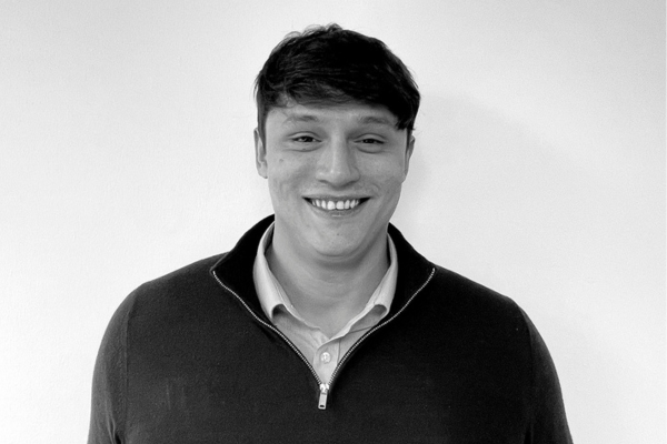 Anthony Santos team headshot RWinvest