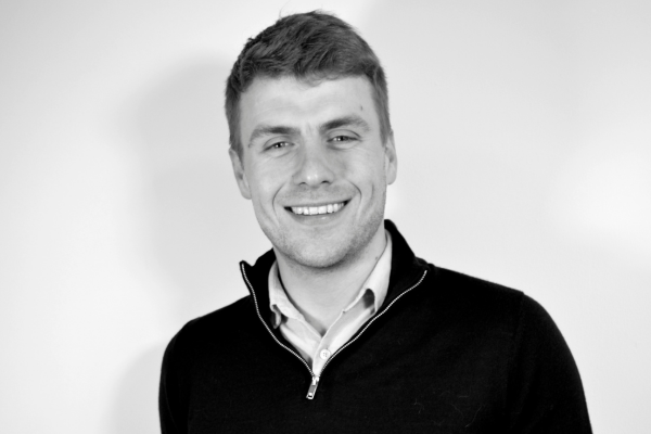 Ryan Francis Team Headshot - RWinvest