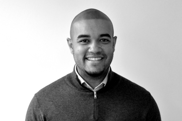 Aaron Serrao Team Headshot - RWinvest